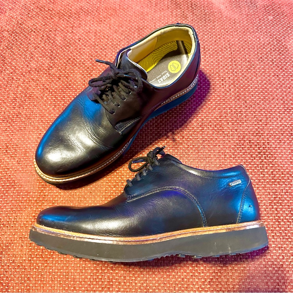 Men’s 8 W Samuel Hubbard Rainy Day Founder Waterproof Black Leather Dress Shoe